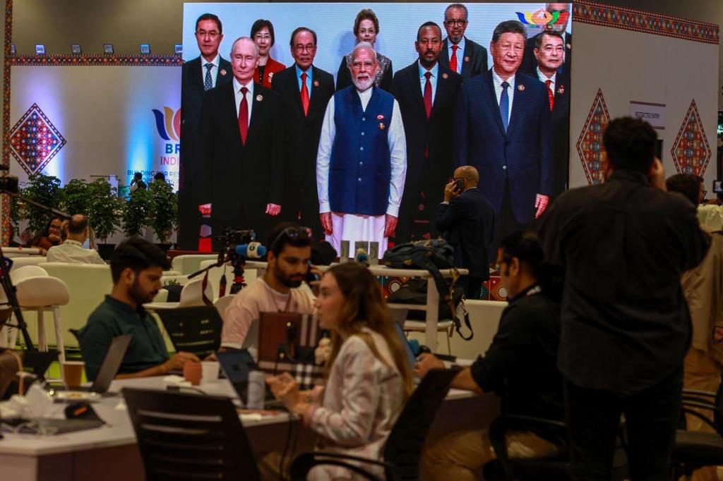 Los BRICS abren con 10 países socios la última jornada tras su declaración por unanimidad