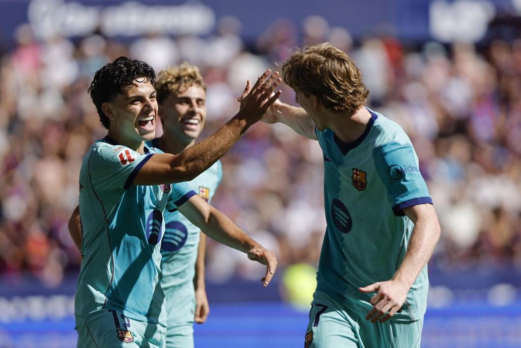 Xavi Espart, un ‘Xavi Hernández’ para el lateral izquierdo de Flick
