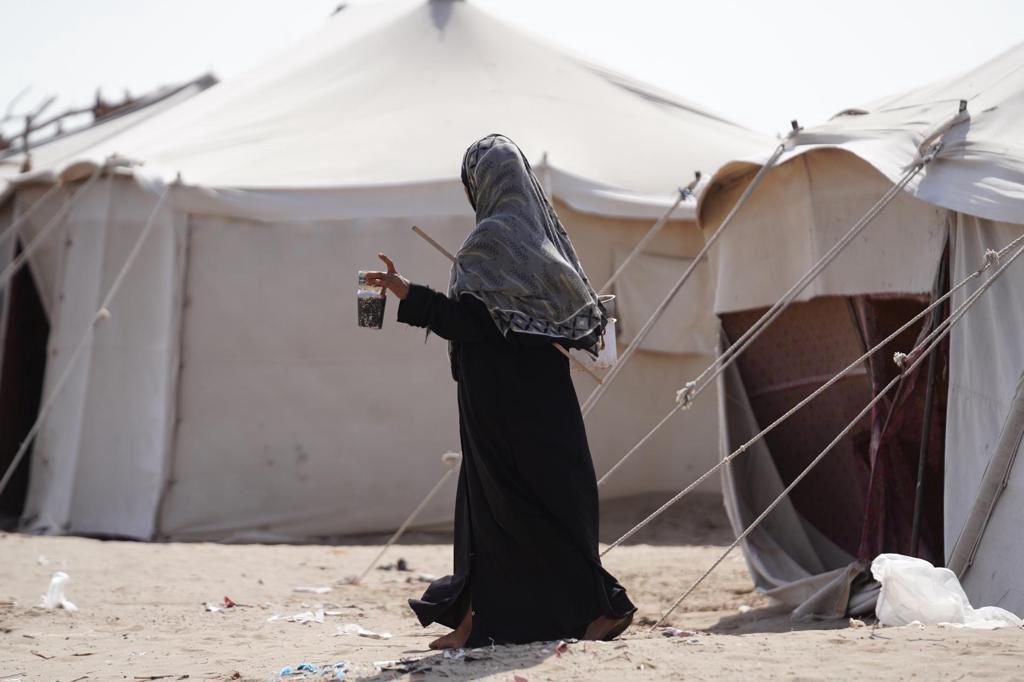 Los desplazados por la ofensiva hutí en Yemen se acercan ya a 94.000, según la OIM