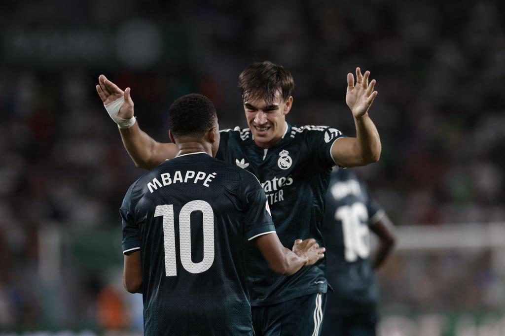 2-3.- Espí despierta a tiempo al Real Madrid y destruye el sueño del Elche