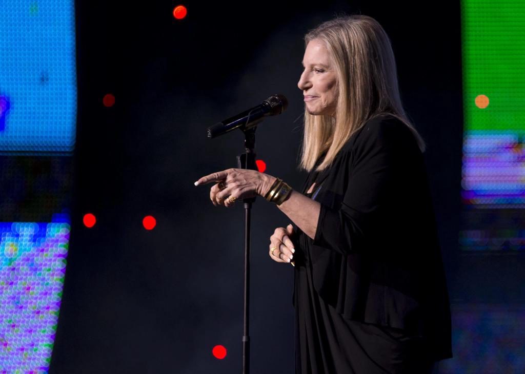 Barbra Streisand critica el «ego desmedido» de Trump y su amenaza sobre el Centro Kennedy