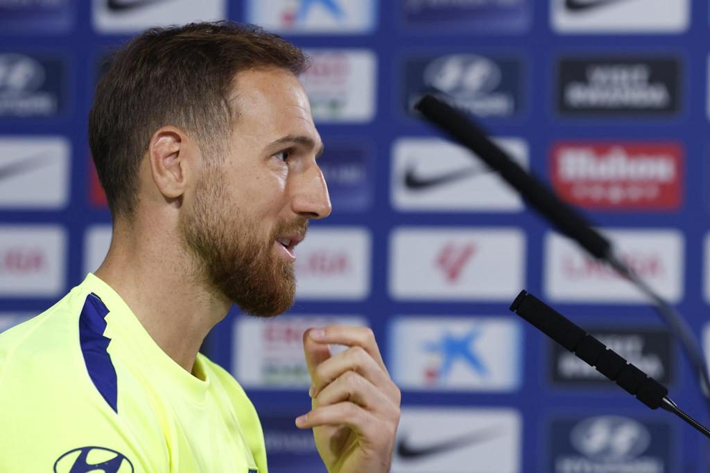 Oblak: «Hay estar unidos, creer y tener la ambición de ir a por la Liga”