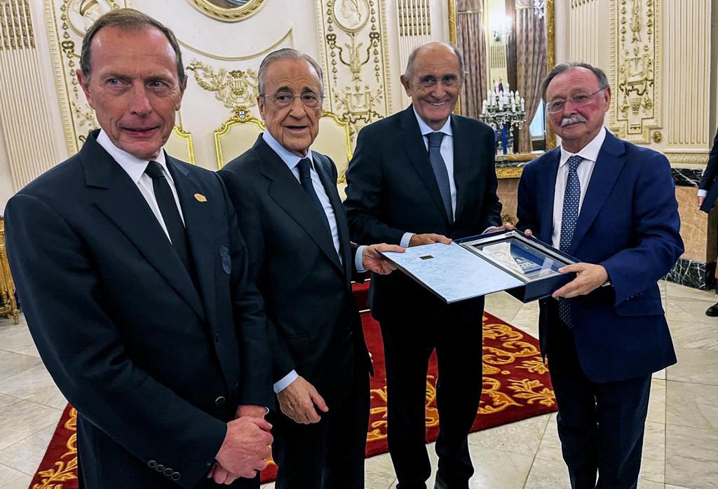 Florentino Pérez traslada a Ceuta el apoyo del Real Madrid y pide recuperar la normalidad