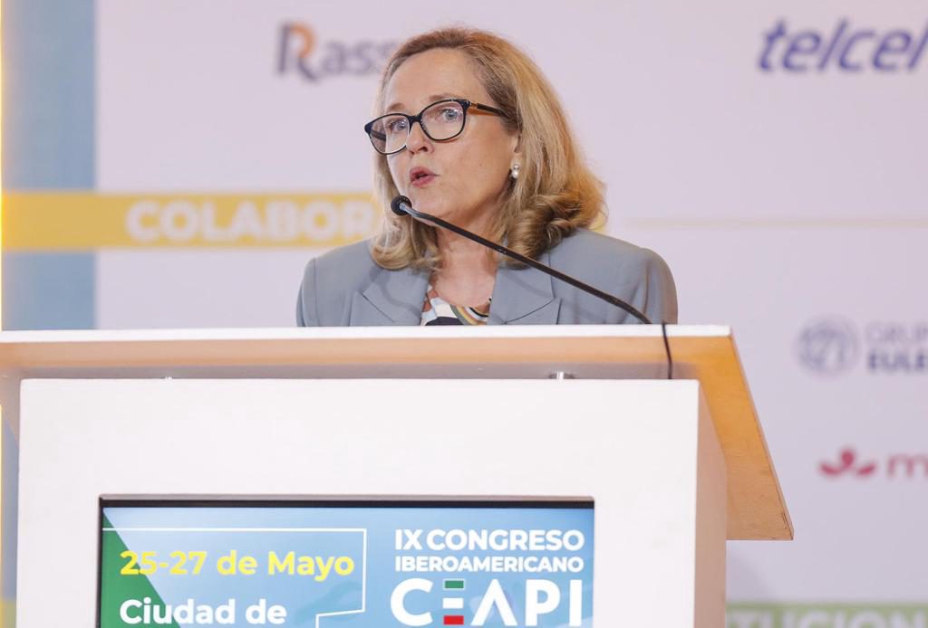 Calviño viaja a Canadá para negociar un acuerdo de inversión entre el BEI y Ottawa
