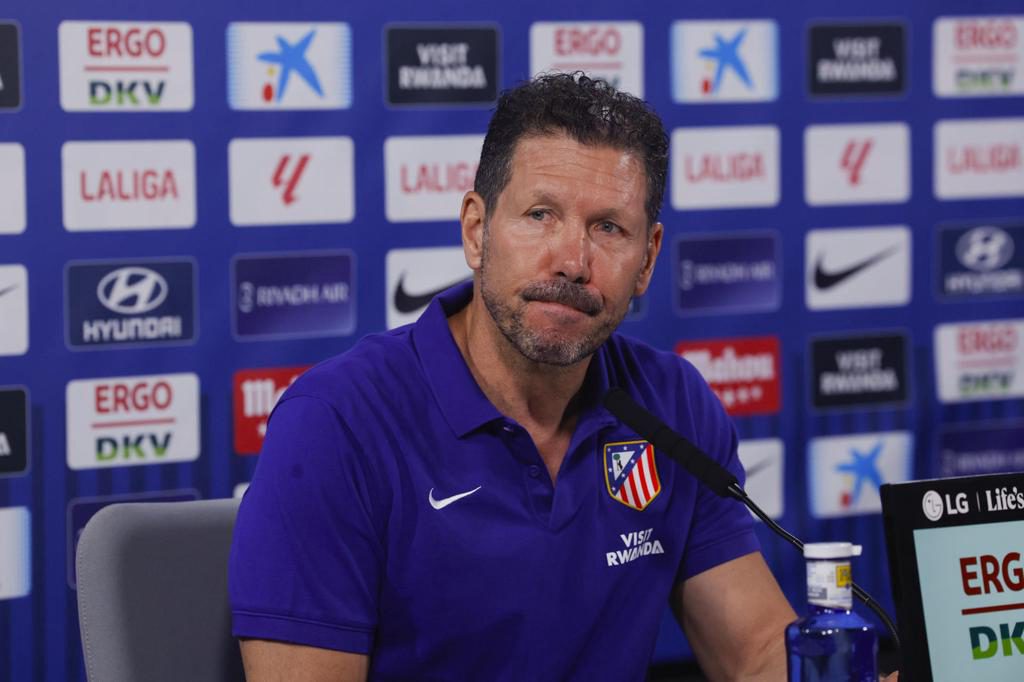 Simeone: “Admirador de Mourinho por muchísimo tiempo, sabe el aprecio que le tengo”