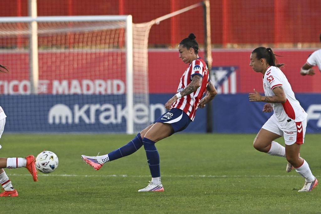 1-0. Fiamma y Allegra festejan el reestreno de Jenni Hermoso
