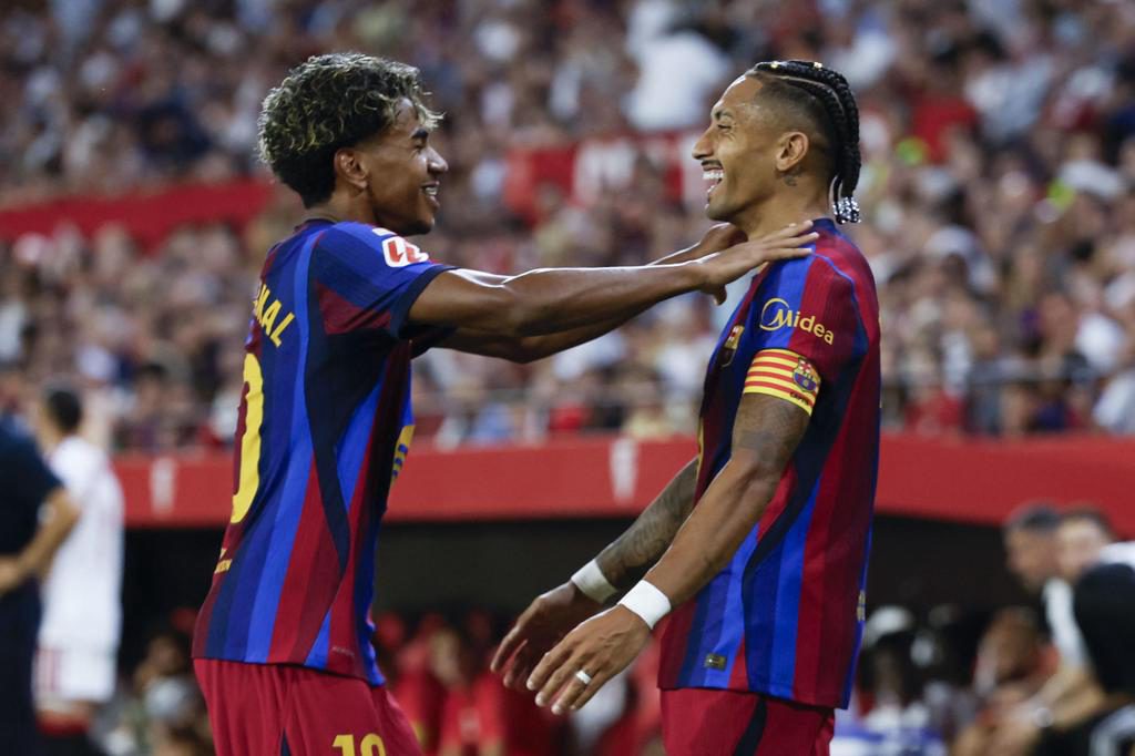 1-3. Un triplete de Raphinha mantiene el pleno de triunfos del Barcelona