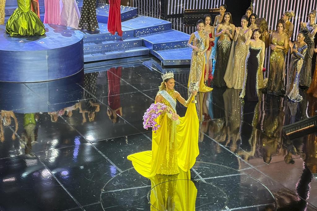 La estadounidense Lo Colby gana el mayor certamen de belleza para mujeres transgénero