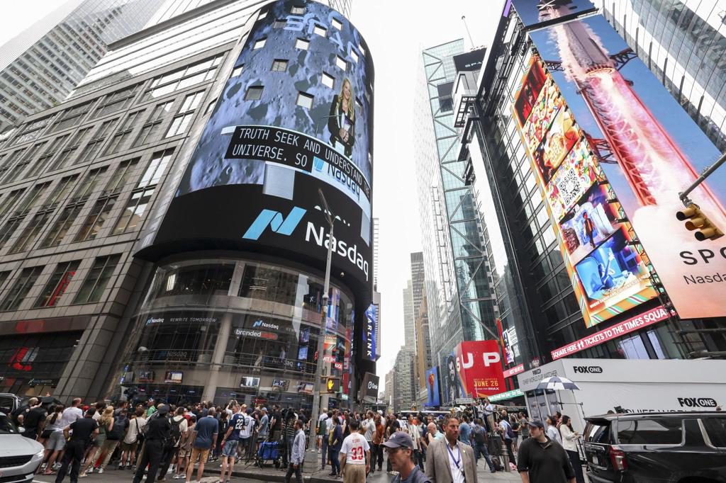 Wall Street cierra en verde y el Nasdaq alcanza un récord con el repunte de las empresas de IA
