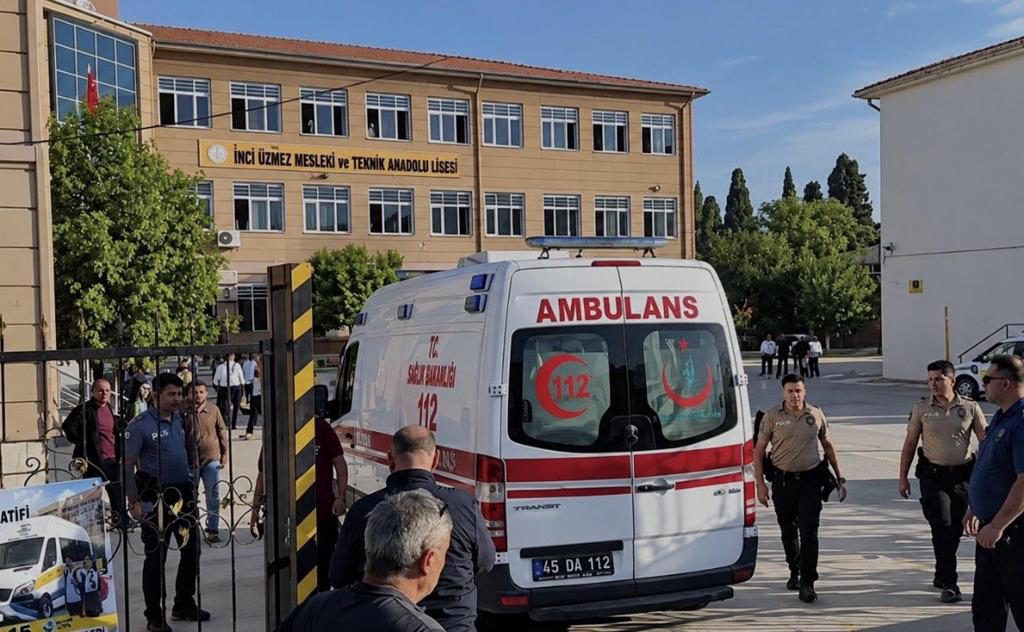 Once heridos, dos de ellos graves, en un tiroteo en un colegio en Turquía