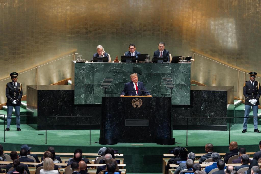 Trump asegura que EE.UU. comenzará a construir dos grandes bases en Groenlandia «de inmediato»