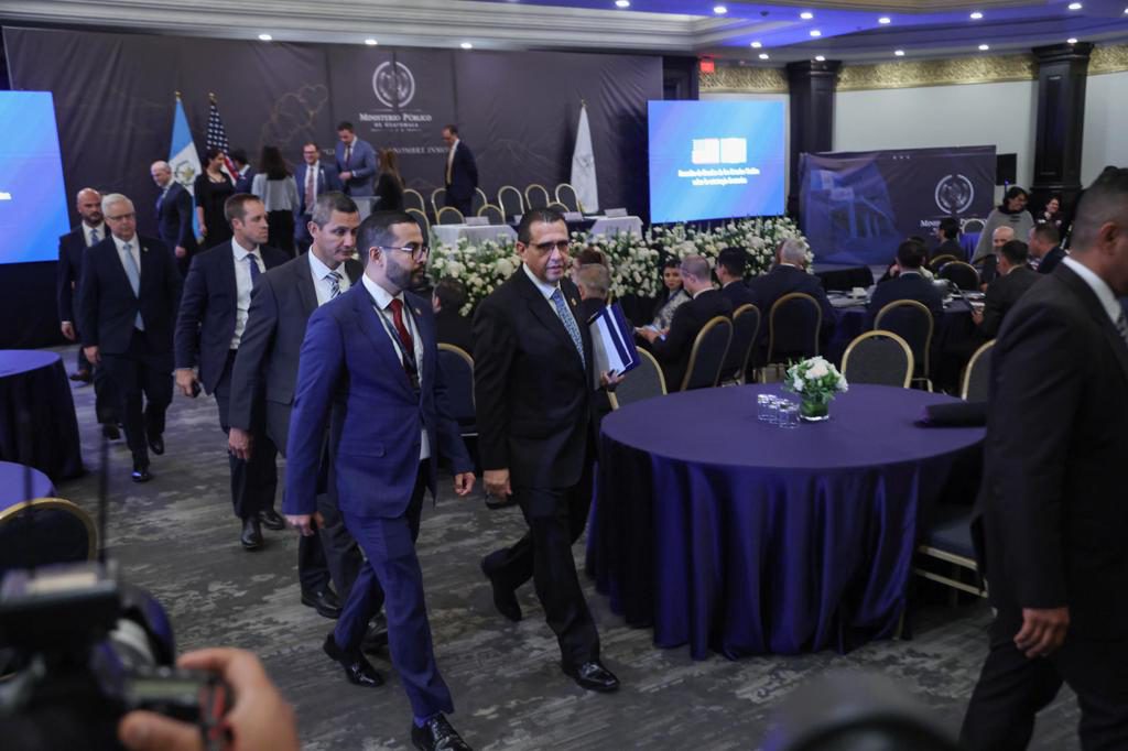 Fiscales estadounidenses visitan Guatemala para cooperar en la lucha contra el crimen
