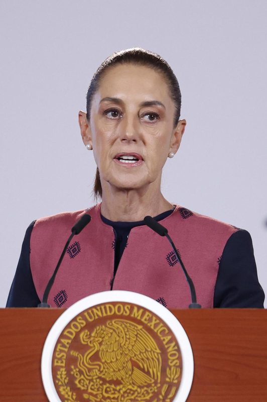 Avanza en México la reforma que obliga a los candidatos a renunciar a doble nacionalidad