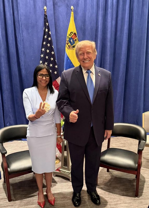 Donald Trump y Delcy Rodríguez se reúnen por primera vez en Nueva York