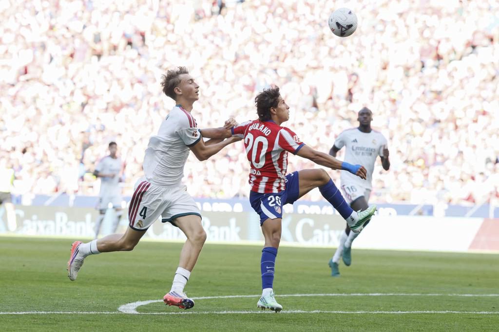 Un partido a Huijsen, a un asistente de Mourinho y al preparador de porteros del Atlético