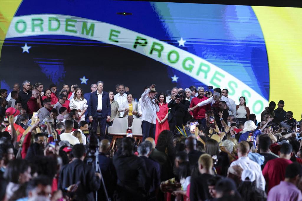 El partido de Lula pide investigar una posible financiación extranjera a Flávio Bolsonaro