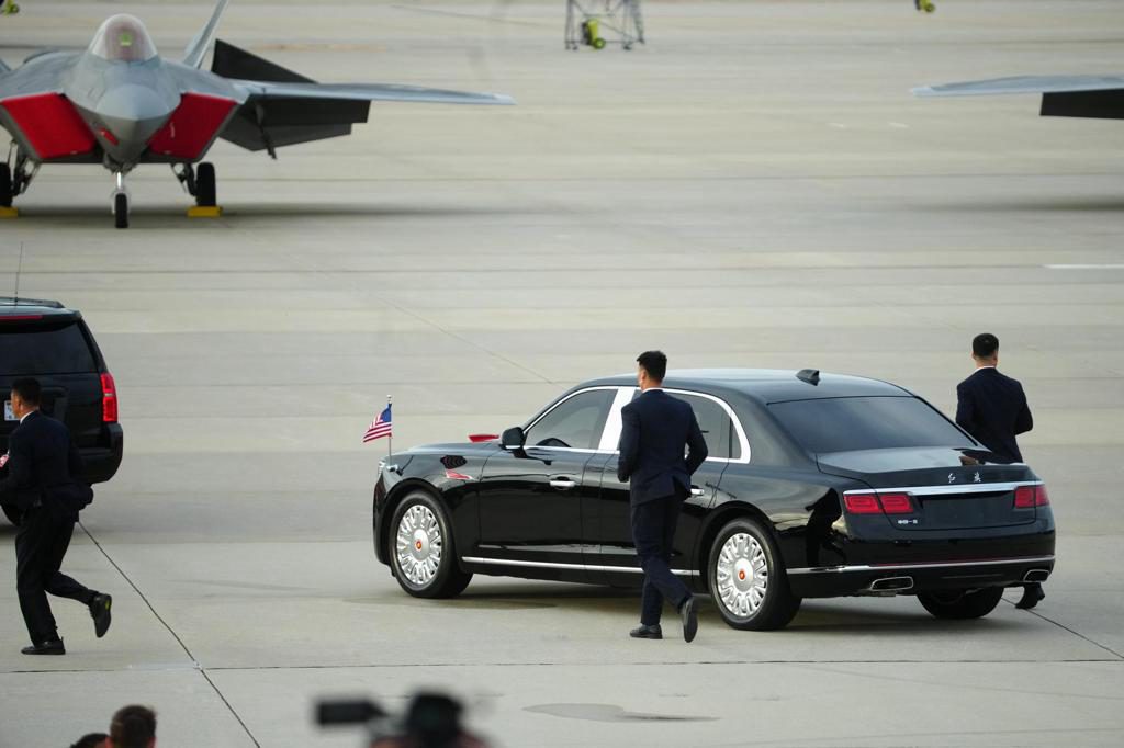 Duelo de limusinas en Washington: ‘la Bestia’ de Trump contra ‘la Bandera Roja’ de Xi
