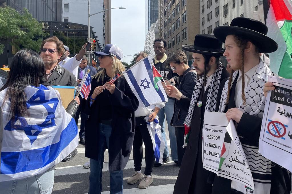 Protestan en Nueva York contra Netanyahu en la Asamblea General: «La ONU me da vergüenza»