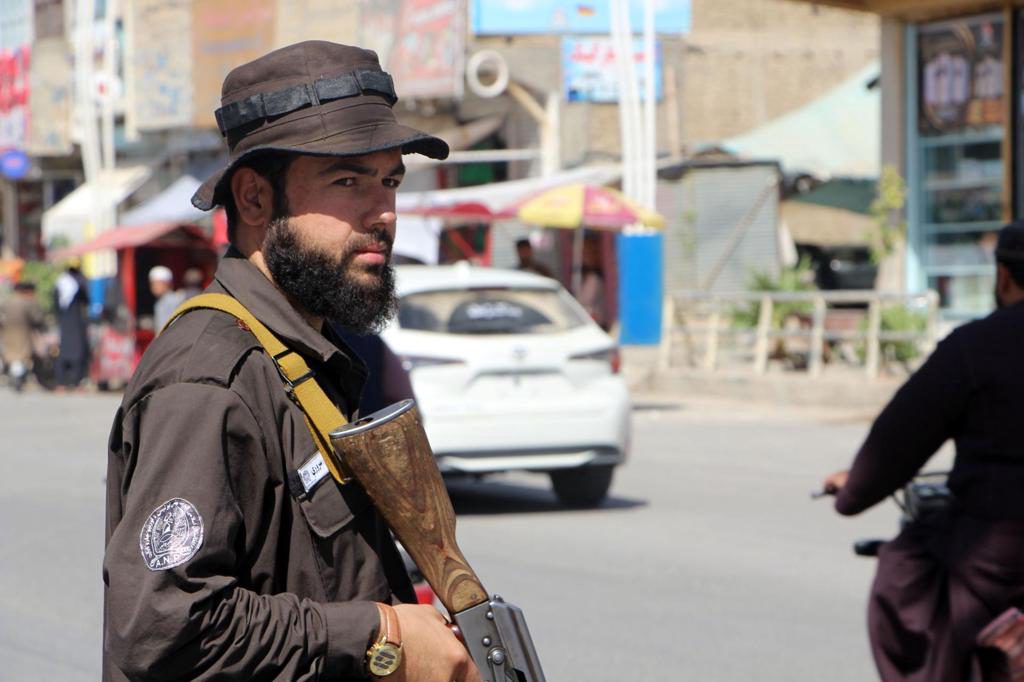 Pakistán afirma haber abatido a varios talibanes afganos tras un choque fronterizo
