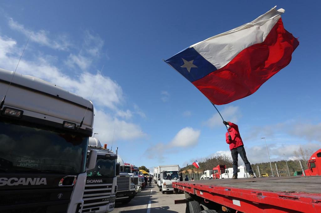 Camioneros de Chile piden al Gobierno «transparentar» medidas ante nuevas alzas del diésel