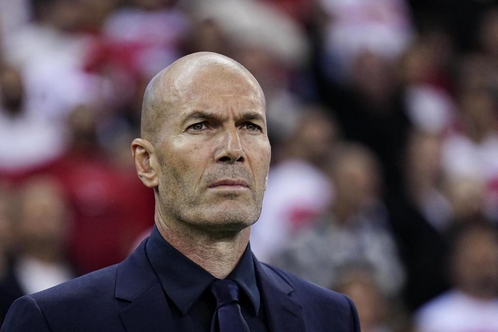 0-1. Debut de Zidane, triunfo de Francia y lesión de Mbappe