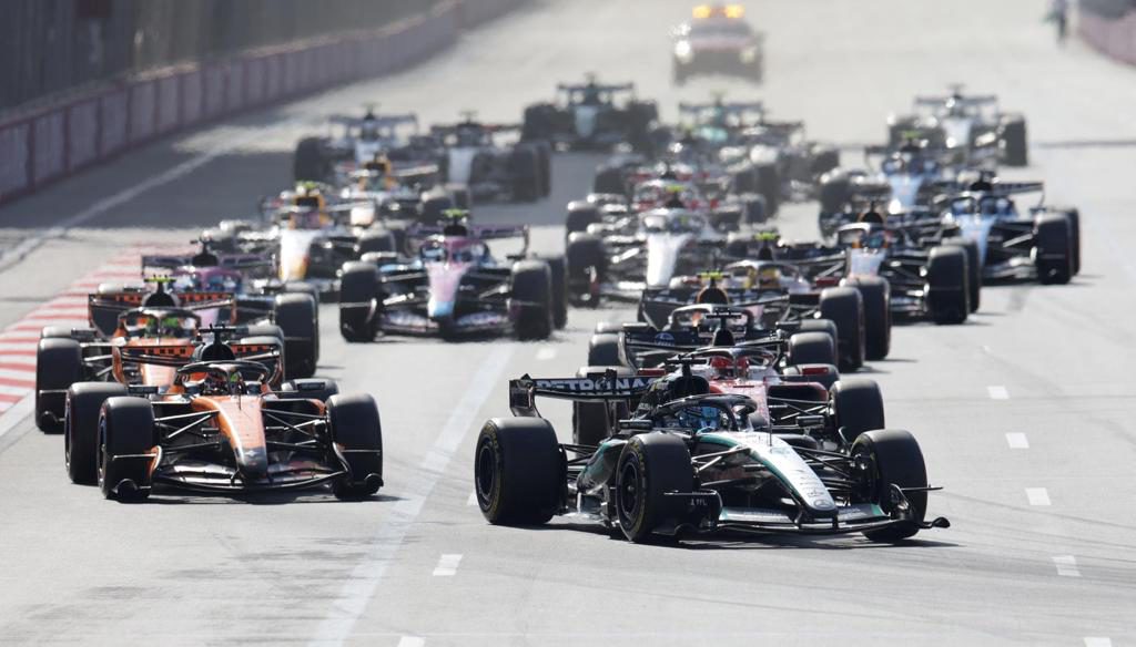 Russell gana el Gran Premio de Azerbaiyán, donde Antonelli acabó quinto