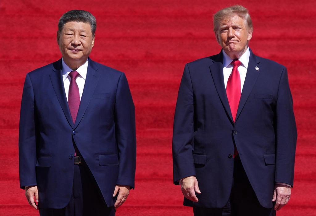 El embajador de EEUU en China afirma que Trump ofreció a Xi comprar armas estadounidenses