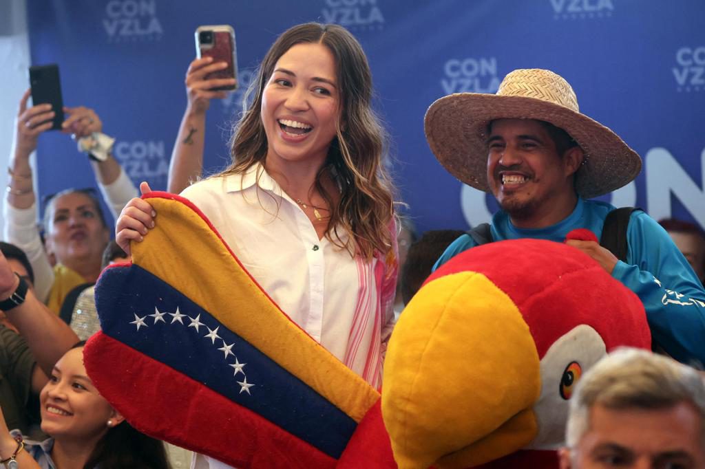 Colaboradora de Machado que regresó a Venezuela pide fecha para elecciones presidenciales