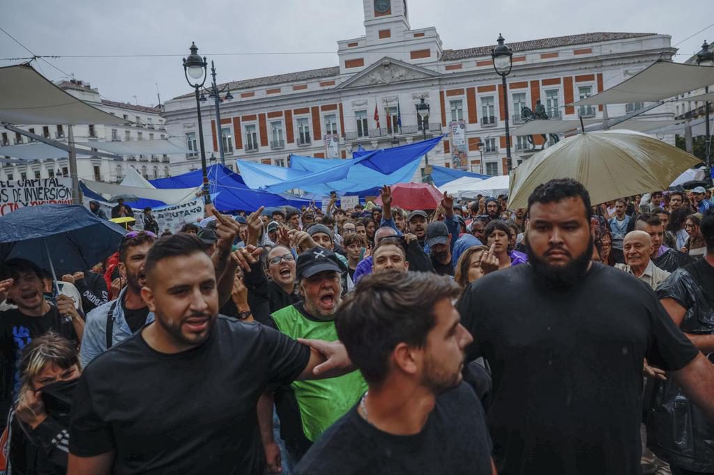 La acampada por la vivienda en España continúa expectante de que el Gobierno tome medidas