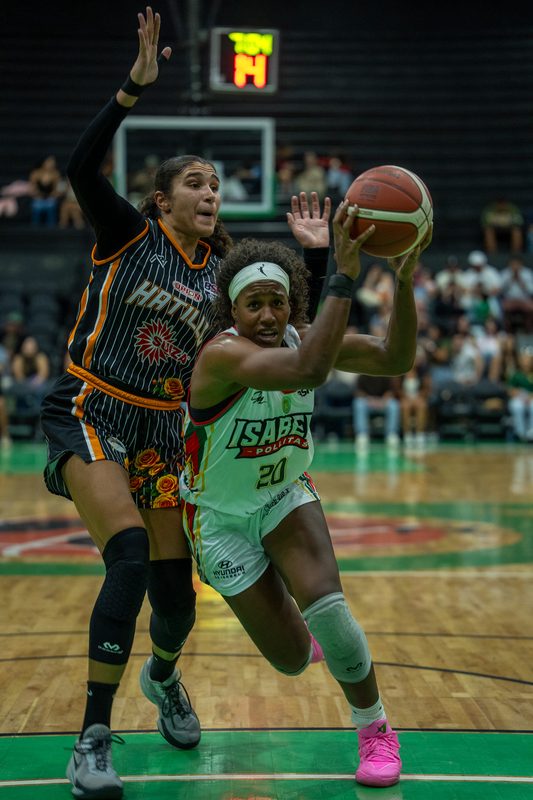 Isabela derrota a las Ganaderas