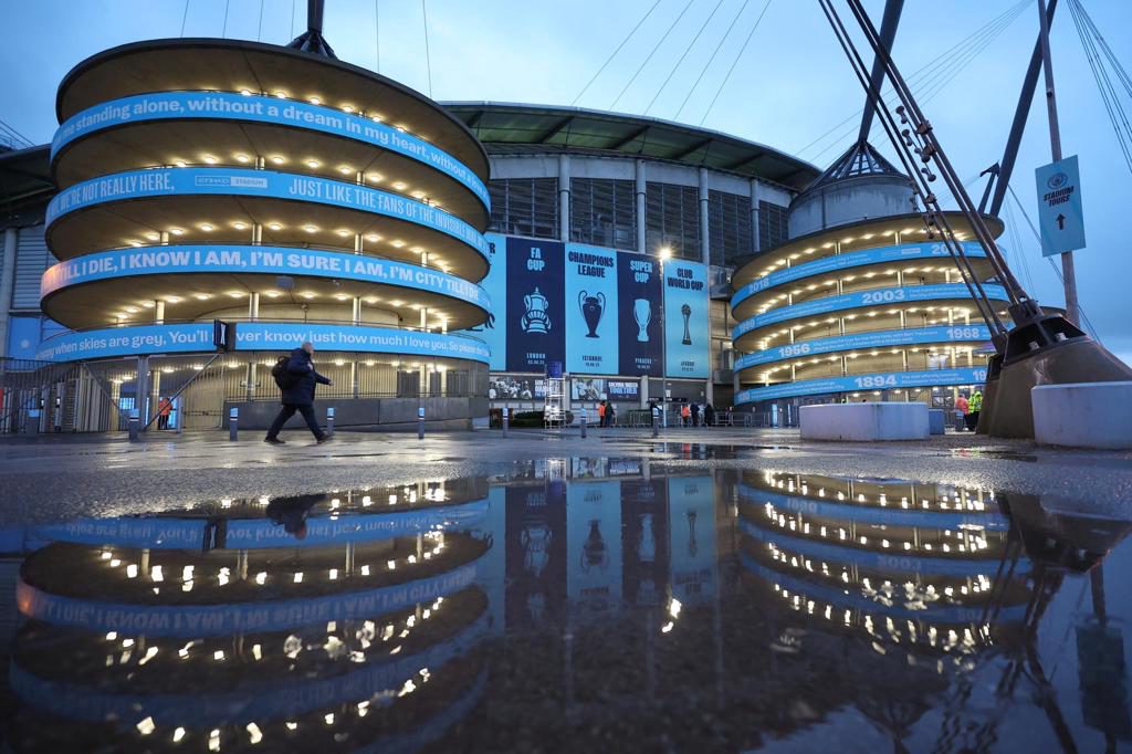 La aerolínea Etihad sopesa medidas legales contra la Premier por el caso del City