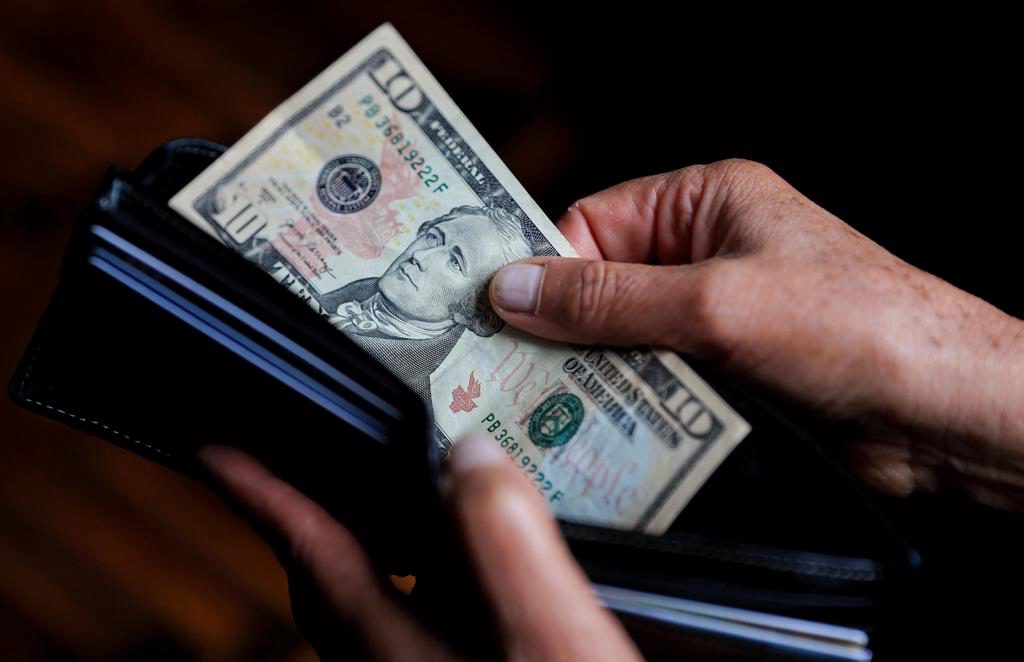 La divisa mexicana registra su mayor caída desde 2024 y apunta al fin del ‘superpeso’