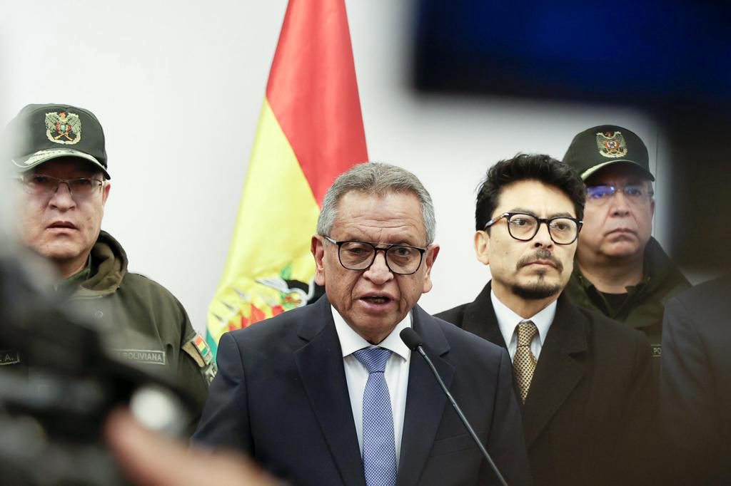 Gobierno boliviano acusa al fiscal general de liderar organización que protegía al narco