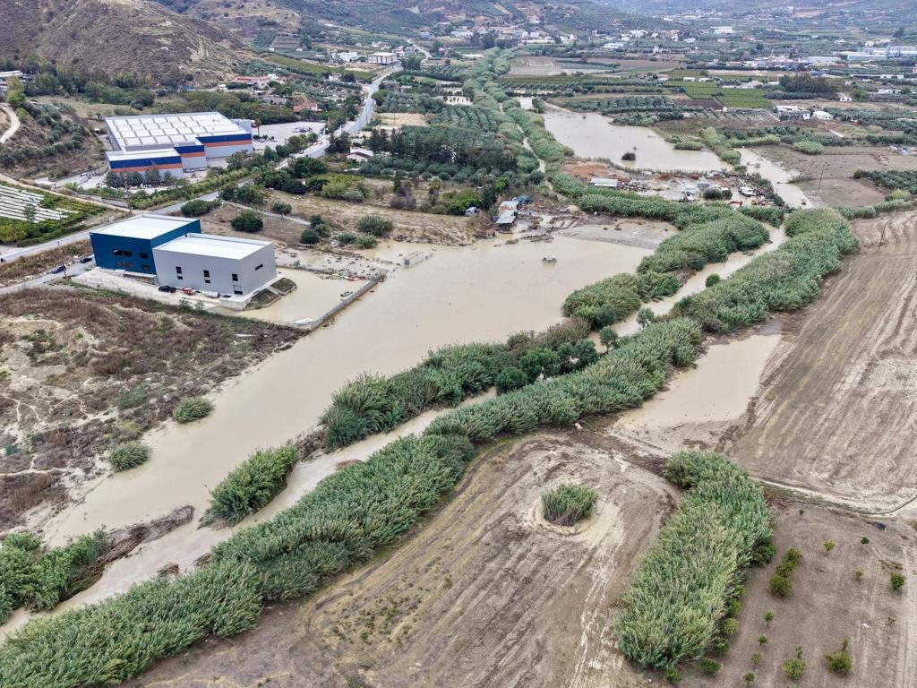 Un muerto y dos heridos por severas inundaciones en la isla griega de Creta