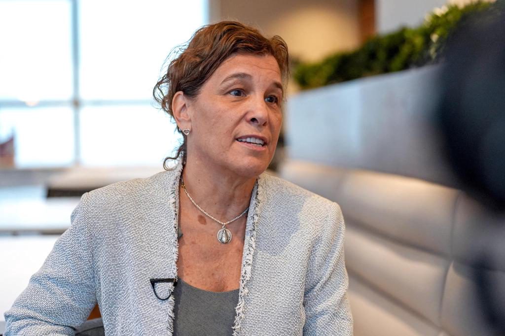 Casi 26.000 niños migrantes no acompañados afrontan «crisis» legal en EEUU, alerta ONG