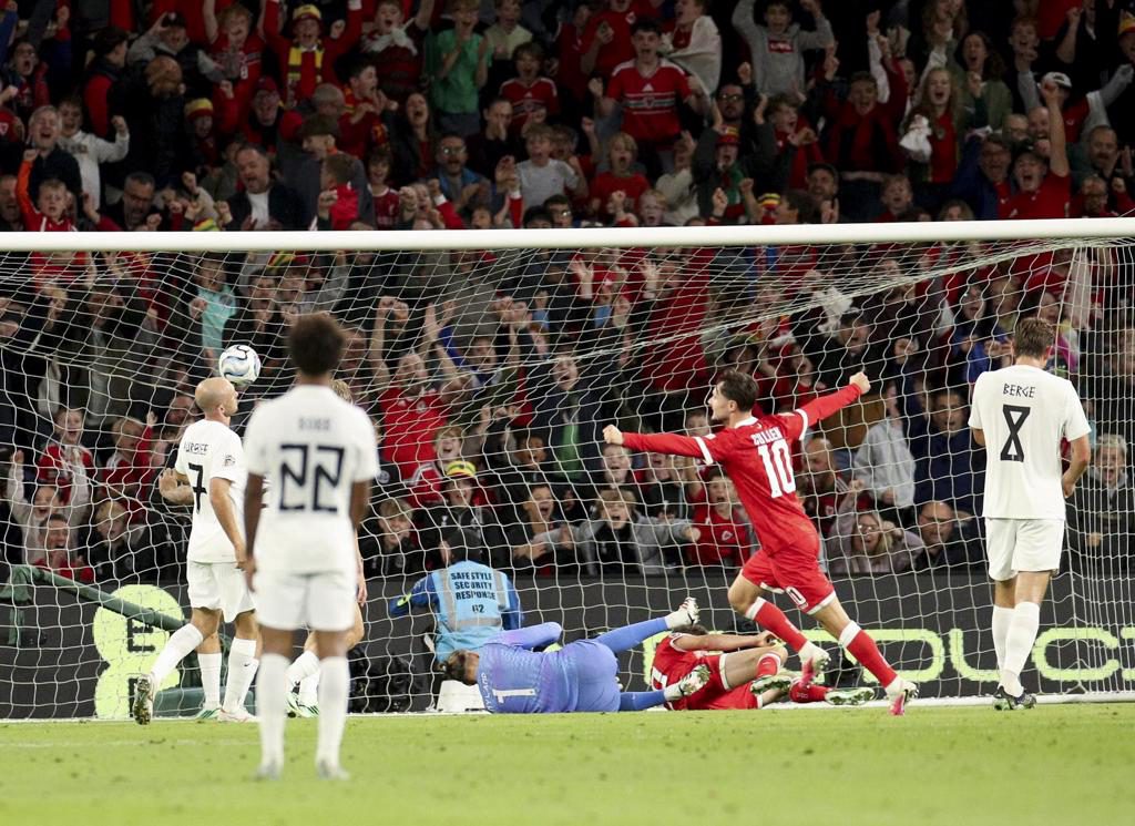 2-1. Haaland no marca y Noruega pierde ante Gales