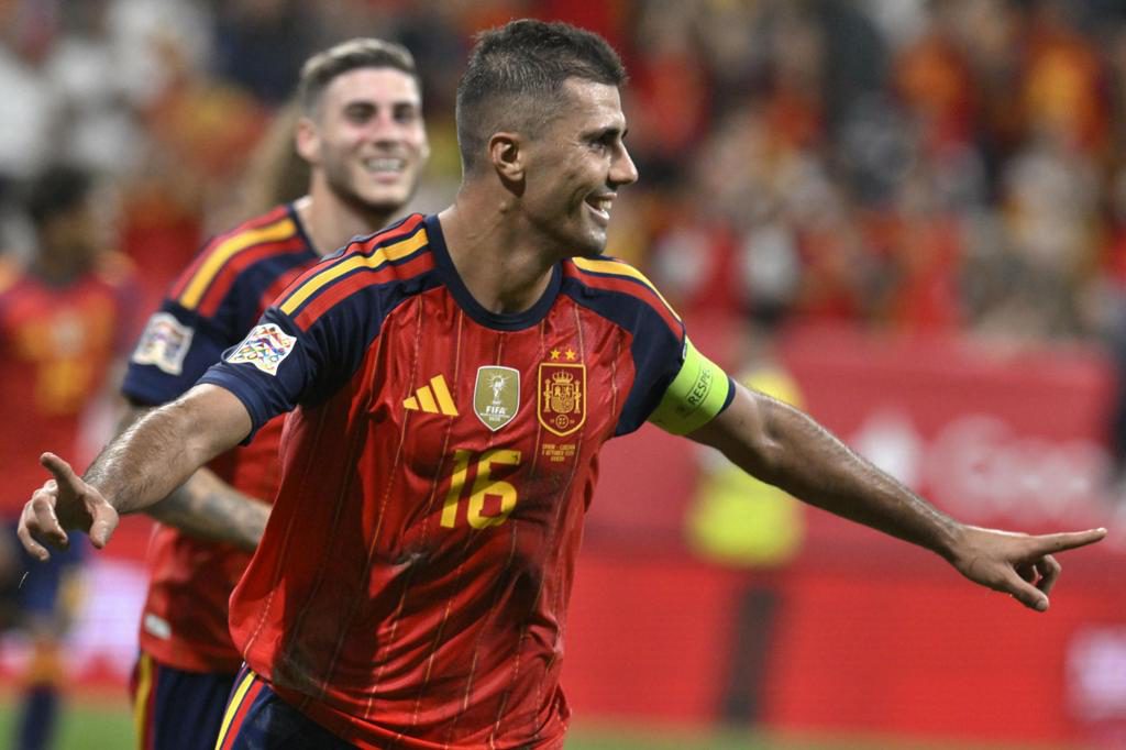 3-1. España gana con sufrimiento a la República Checa en su versión más gris