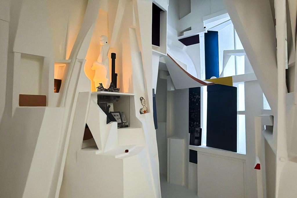 El Museo Picasso recrea el universo de Kurt Schwitters con una gran retrospectiva