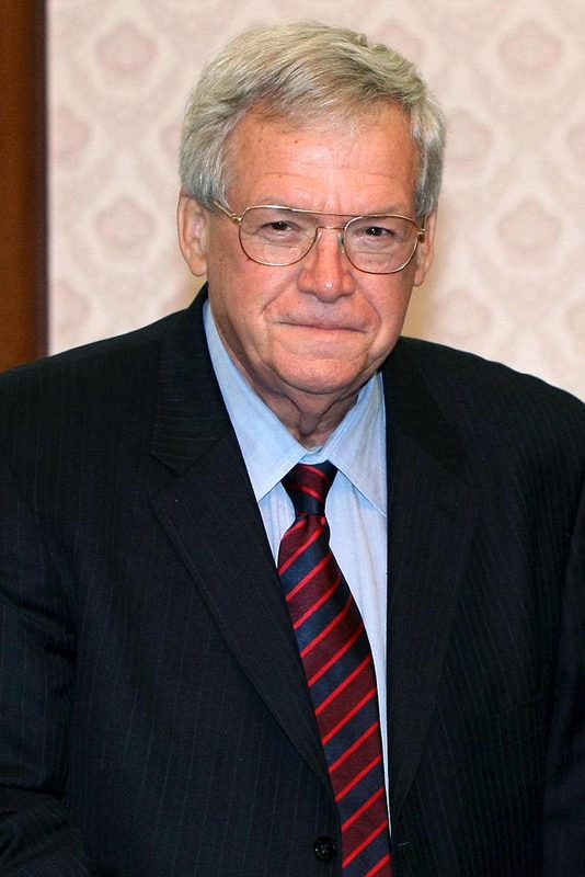 Muere expresidente republicano del Congreso de EEUU que estuvo en prisión por abuso sexual