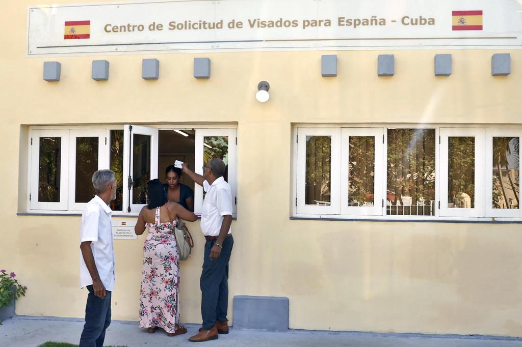 España abre una segunda sede consular en Cuba: «Es bueno que haya otro centro»