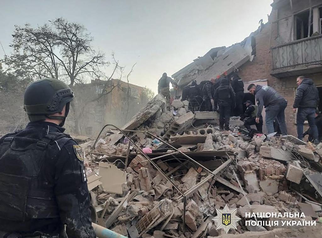 Al menos 15 muertos en ataque ruso dirigido sobre todo contra sistema energético ucraniano