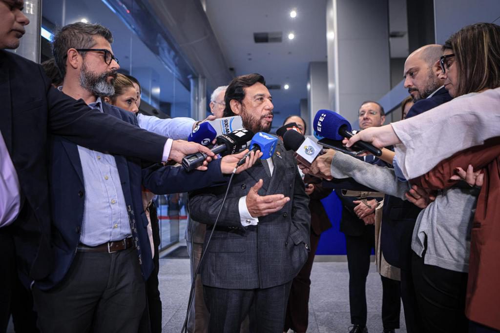 El Salvador apunta a apoyar y fortalecer las iniciativas de Uruguay en la Celac
