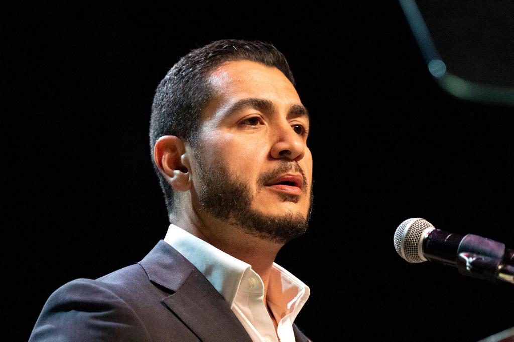 El primer debate entre El-Sayed y Rogers en Michigan deriva en ataques personales