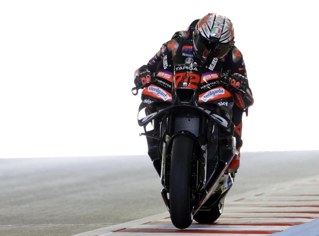 Marco Bezzecchi lidera el grupo favorito, junto a Marc Márquez y Jorge Martín