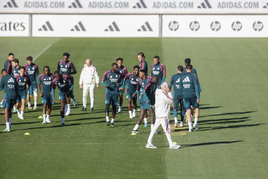 El Real Madrid se somete al juicio del Bernabéu frente a un Villarreal que llega en alza