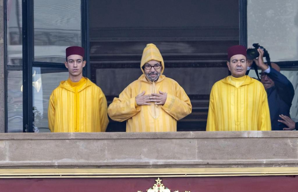 Mohamed VI critica la «irresponsabilidad» de los políticos en España y rechaza las «presiones»
