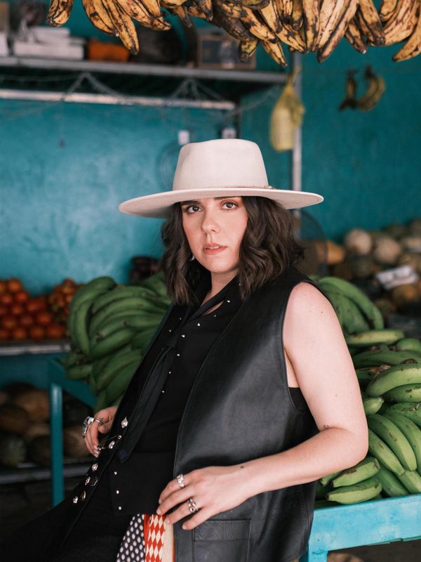 Dominicana Covi Quintana se alista para el Latin Grammy con un álbum de homenaje a su país