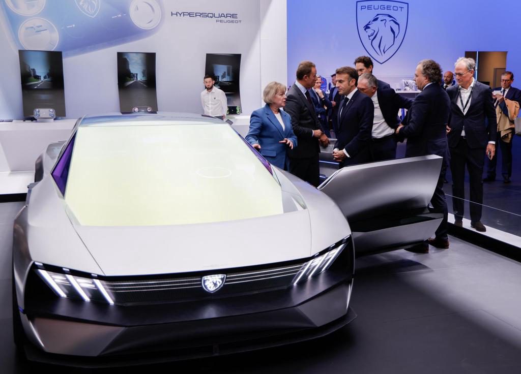 La tensión comercial entre China y la UE marca el Salón Mundial del Automóvil de París