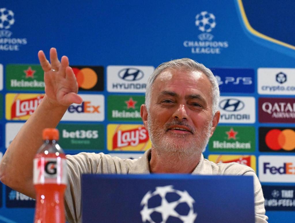 Mourinho: «Os invito a ver solamente el primer minuto del partido contra el Villarreal»
