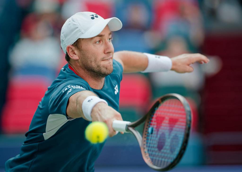 Ruud será el rival de Rafa Jódar en cuartos tras la retirada por lesión de Auger-Aliassime
